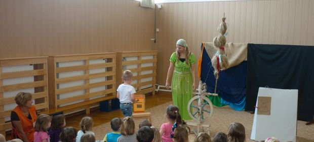 Čítať ďalej: Pozorišna predstava 